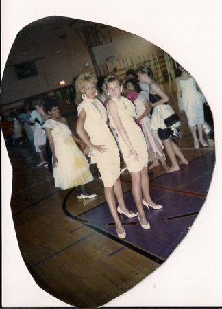 Lorraine Sharkey's Classmates profile album