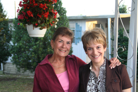 Susan & Mary in Florida- Dec 08