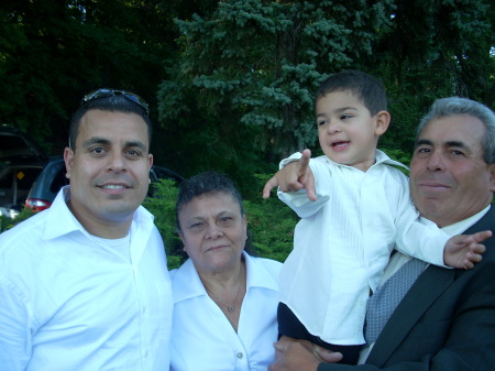 Alberto, Mom, Josh & Dad
