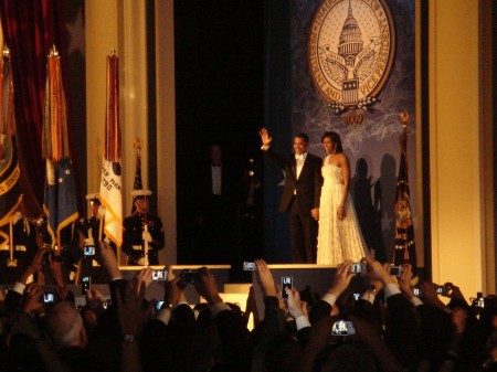 The Obamas arrive at the Ball