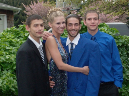 Nicole her boyfriend and his brothers.