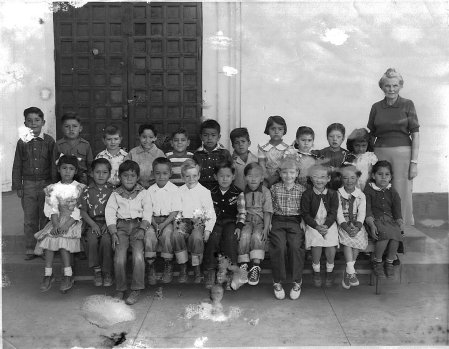 Miss Simpson&#39;s First Grade Class 1952-53