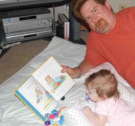 Read to me poppa!