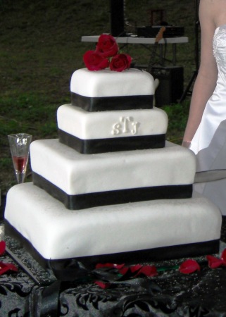 The Wedding Cake Details