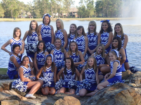 7th and 8th grade York Wareagle cheerleaders