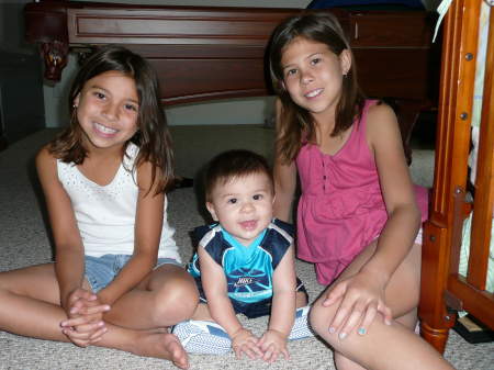 2008 PIC OF MY 3 KIDS