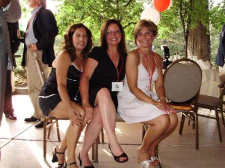 Robin, Caroline, and Bobbie at the KAHS reunio