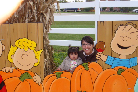 Olivia and mommy at pumpkin patch Oct 2008