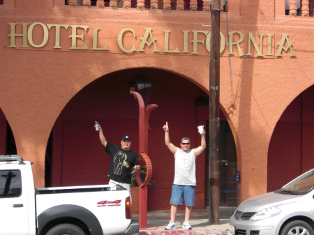 the famous hotel california in todos santos