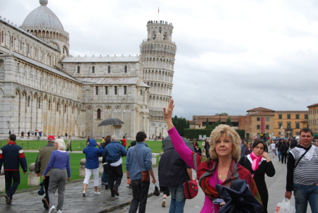 Debra holding up the tower, Pisa, Oct 2008