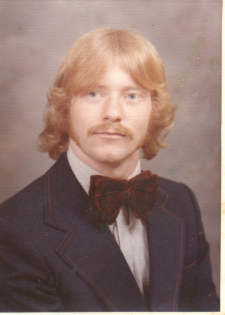 doug may 1974 senior pic