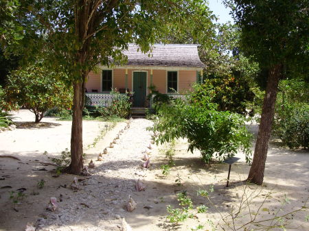 Traditional Cayman Cottage & Sand Garden