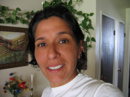Linda Aparicio's Classmates® Profile Photo