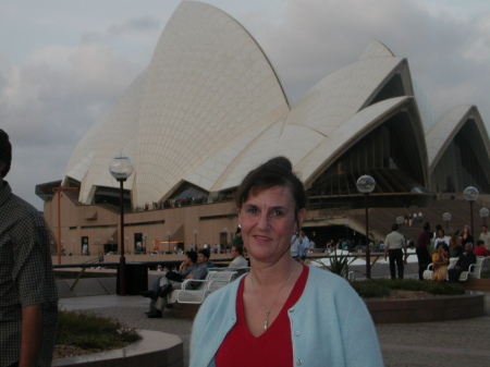 Sydney Opera House in Sydney, Australia (OZ)