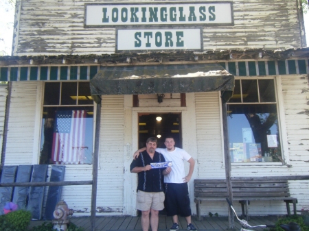 Lookingglass Store