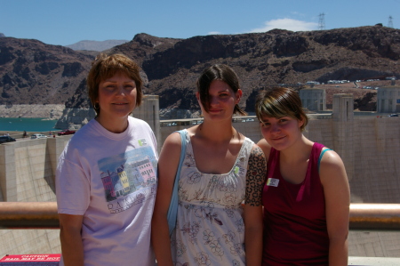 Trish, Laura, and Allison at Hoover Dam '07