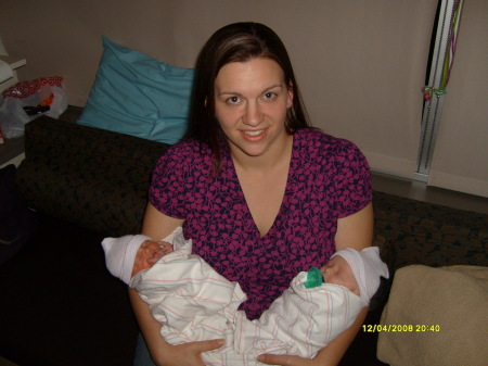 Lindsey with twins