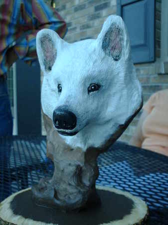 2008 Carved Husky dog