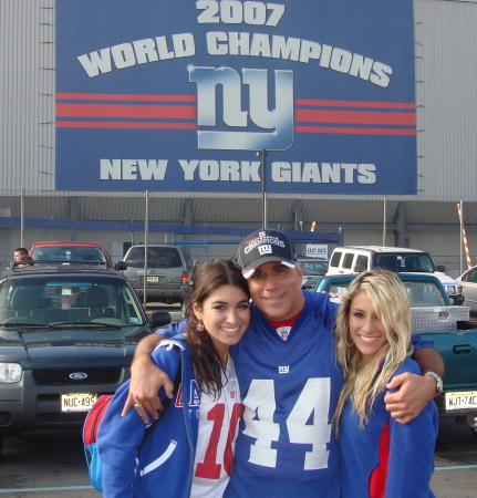 Jay Iaconetti & daughters Ashley & Lauren