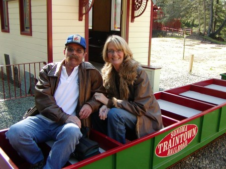 sonoma-donna&gary on train 1024x767