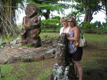 Papete Tahiti With the giant thing