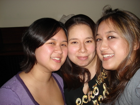 Monica , Jessica my daugther 20 & Carla