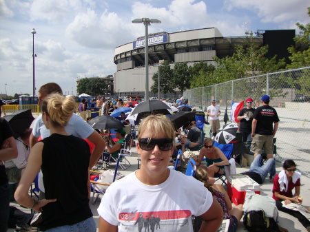 I'm in the GA line at Giants Stadium 9/24/2009
