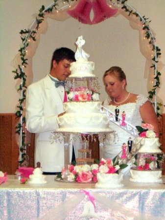 Rob & Nicole's wedding cake