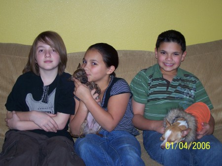 Christian, Niria and Isaiah with dogs 2008