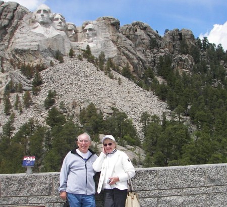 Mount Rushmore on a windy day