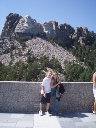 KIDS AT MT RUSHMORE