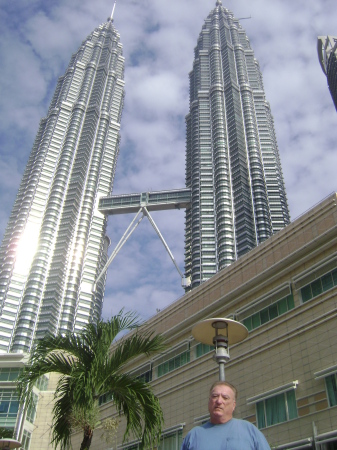 Petronus Towers In Kuala Lumpor Malaysia
