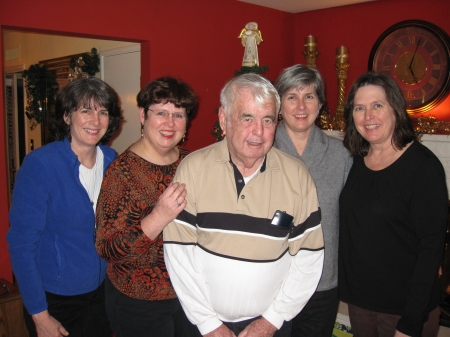 Ellen (left) and her sisters and Dad