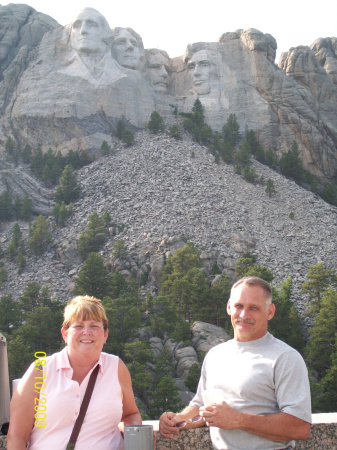 Harry and Roxanne at Mount Rushmore