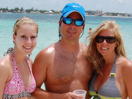 Eddie, Jess and me in Bahamas