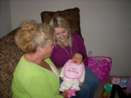 Ellie meets her Great Grandma Bonnie