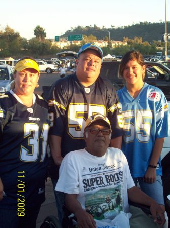 Chargers vs Raider game 10 2009