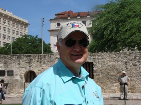 Bill at the Alamo