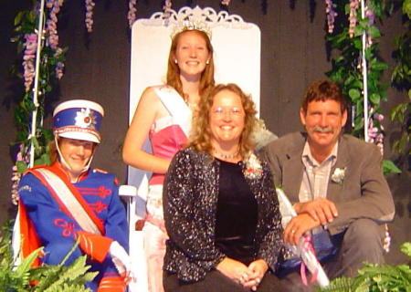 2005 Caruthers Fair Queen family