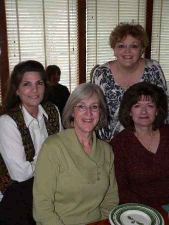 Olive Garden Girls Gettogether Class of 1970