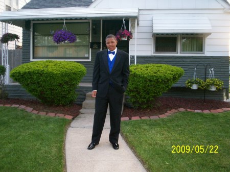 My son 17 going to the prom.