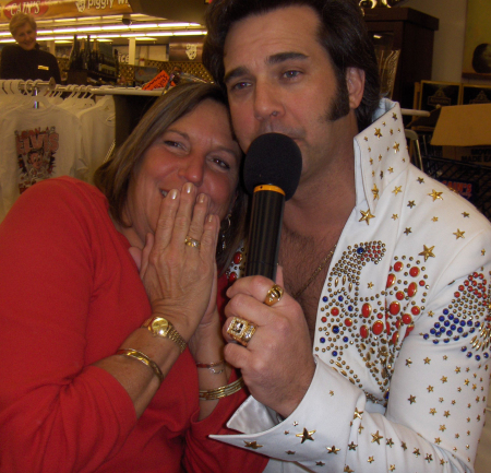 me and elvis!