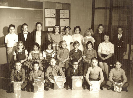 Mrs. Bernstein&#39;s 4th Grade Class - Oct 1962
