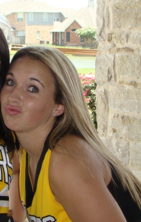 Morgan JV Cheerleader 09