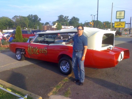 Monkeemobile and me at 2009 Telegraph Cruise