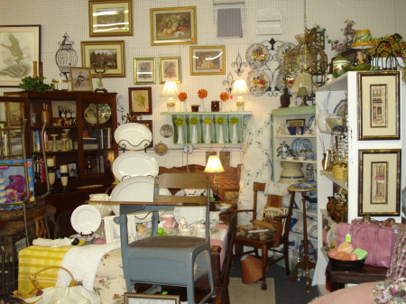 Sassy's Antiques.