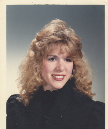 Lorraine (Lori) Truncellito's Classmates® Profile Photo