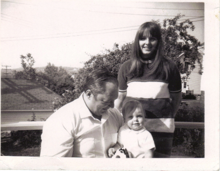 Rae, Beth 1 yr and Grandpa 1971