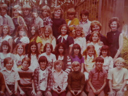 Knollwood Elem Class of 1974