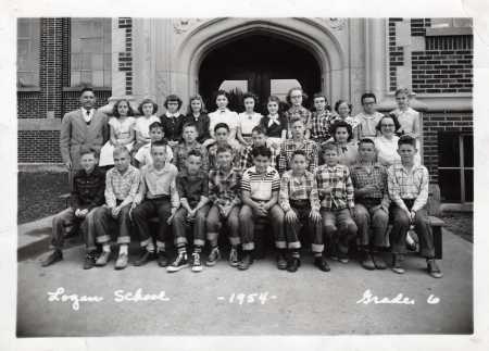 Logan Elementary School - Grade 6 - 1954
